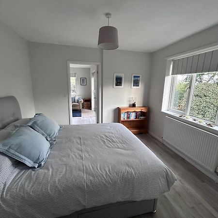 Hamble House Holiday Let Удбридж Екстериор снимка