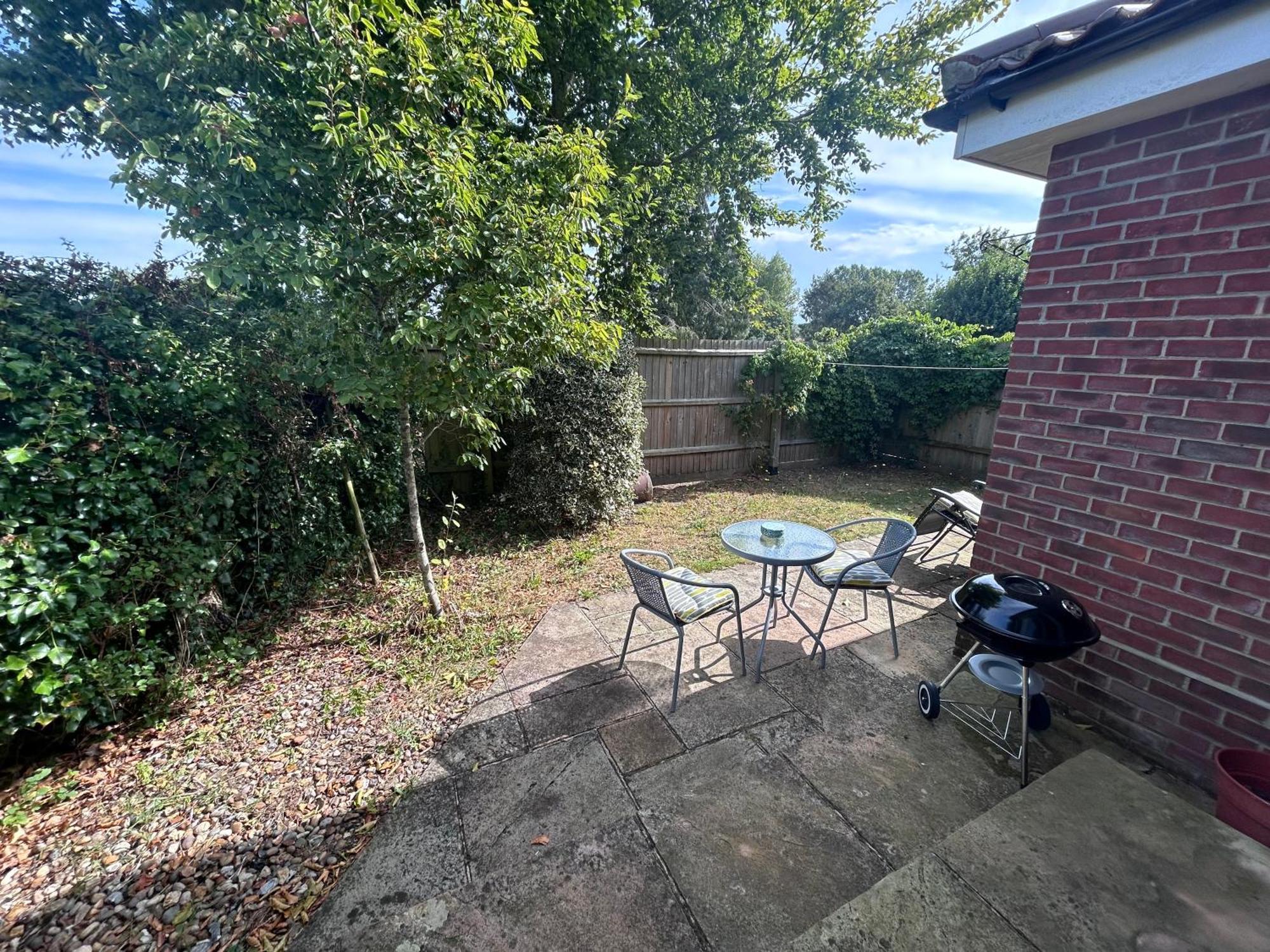 Hamble House Holiday Let Удбридж Екстериор снимка
