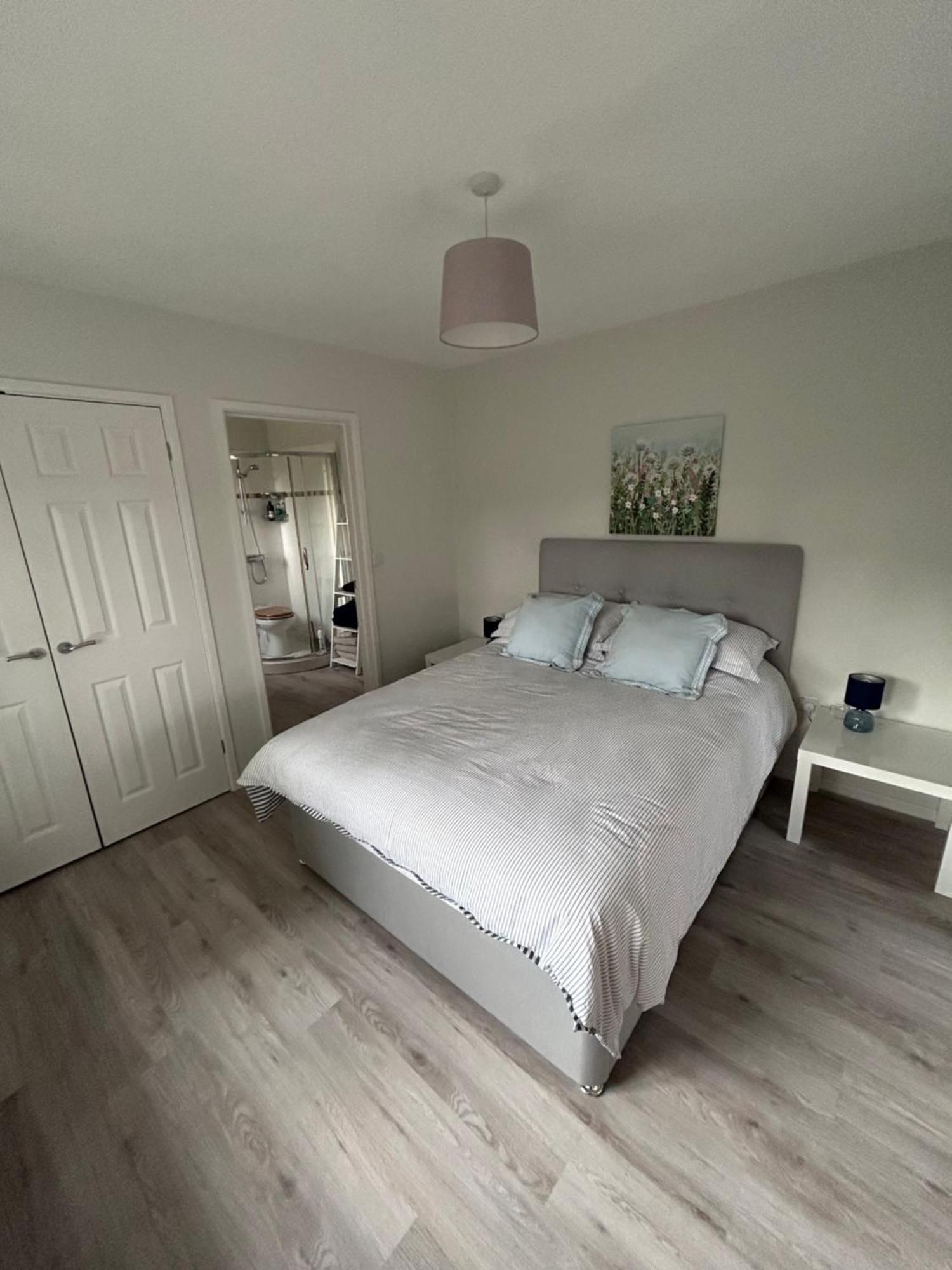 Hamble House Holiday Let Удбридж Екстериор снимка