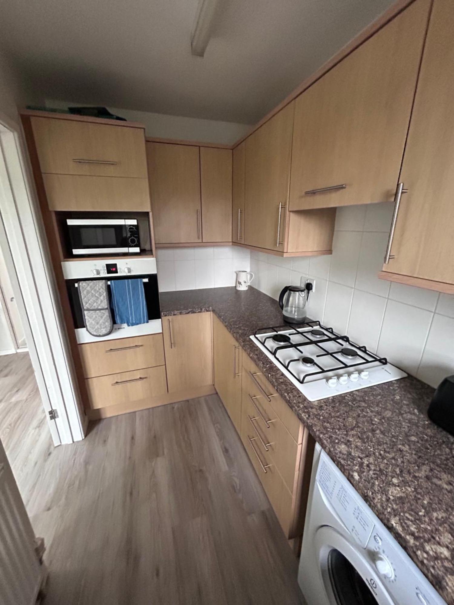 Hamble House Holiday Let Удбридж Екстериор снимка